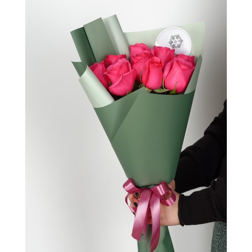 Купить на заказ Букет из 7 розовых роз с доставкой в Уральске
