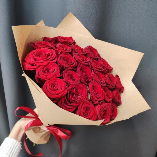 Купить на заказ Букет из 25 красных роз с доставкой в Уральске