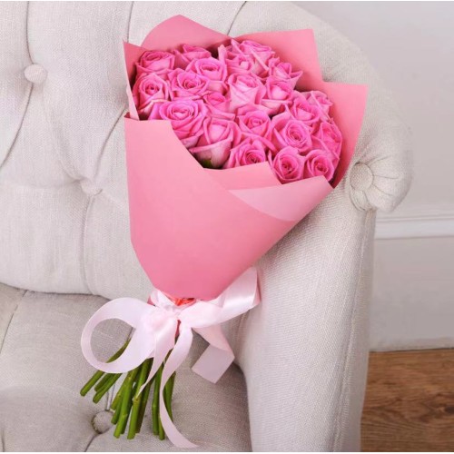 Купить на заказ Букет из 21 розовой розы с доставкой в Уральске